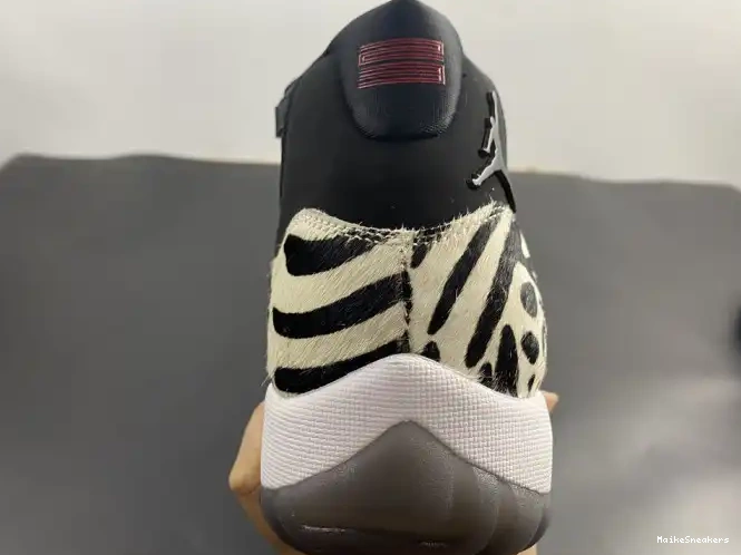 MaikeSneakers AR0715-010 AIR ANIMAL JORDAN INSTINCT 11 0323